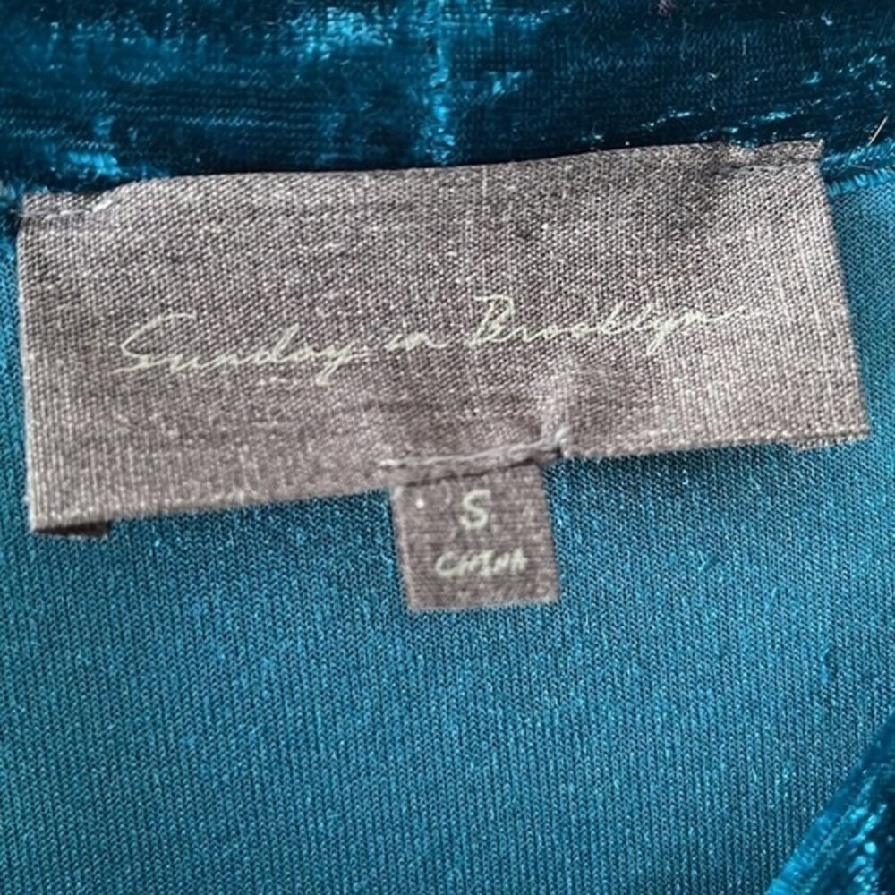 Top - Picture 4 of 7